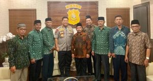 PWNU Bali dan Kapolda Peter R. Golose